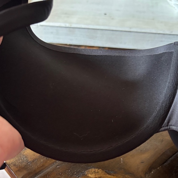 SKIMS Classic Black BALCONETTE push up bra - Picture 4 of 10